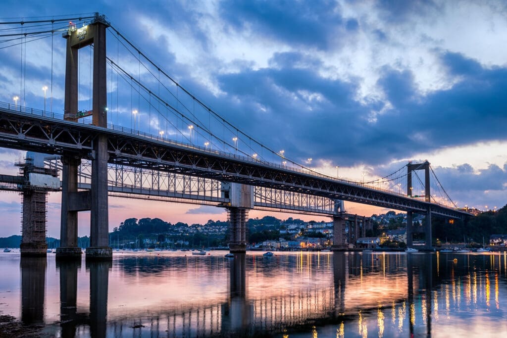 Dusk at the Tamar Bridge (Saltash), linking Devon and Cornwall